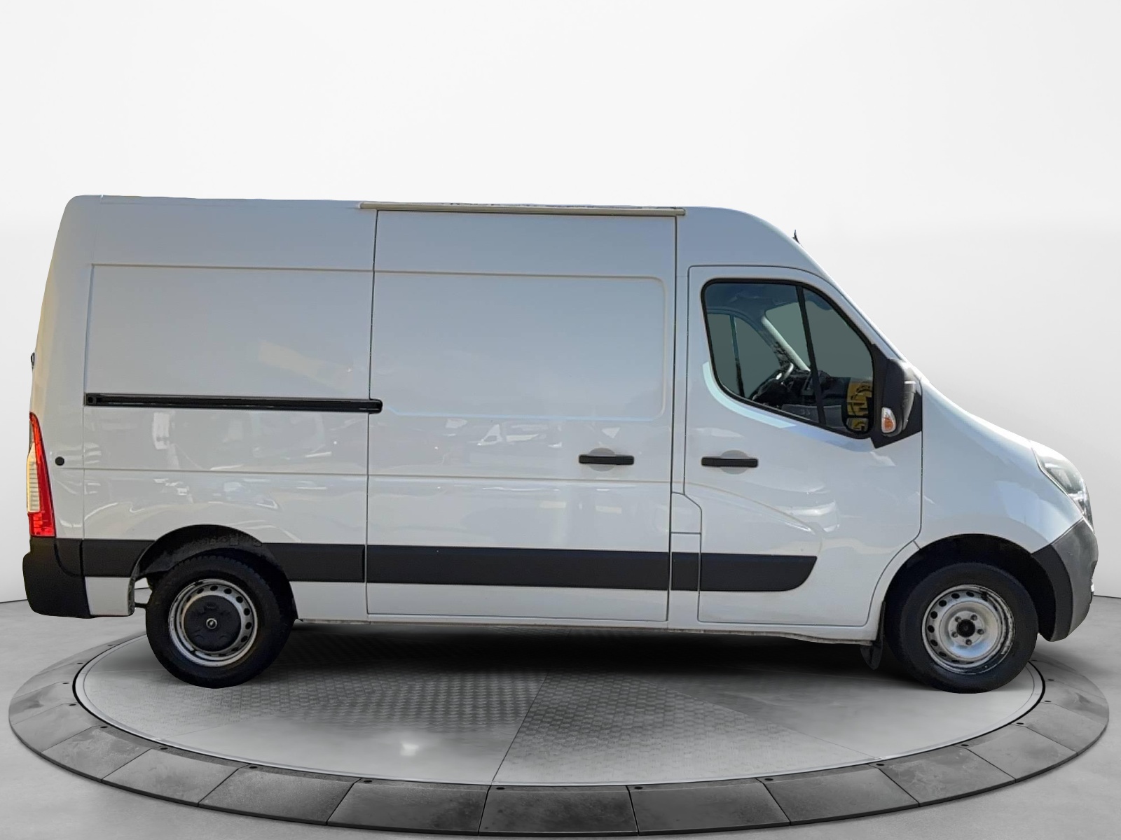 Opel Movano fourgon movano f3300 l2h2 135 ch biturbo